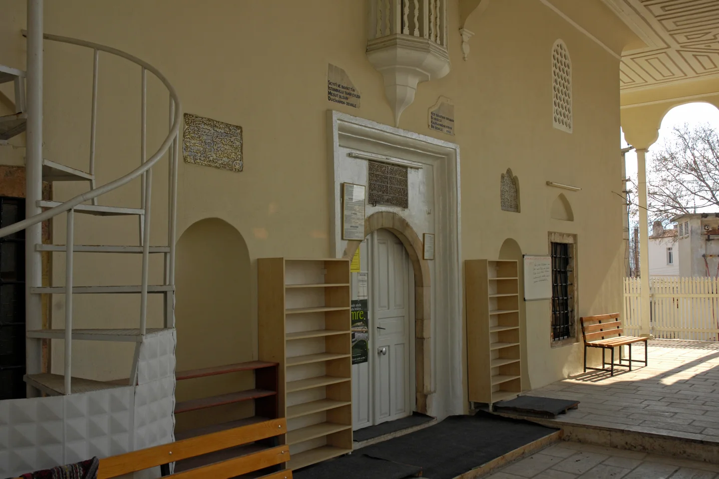 Muğla Ulu Camii ve Tarihi Menteşe Beyliği Medresesi - Muğla Menteşe