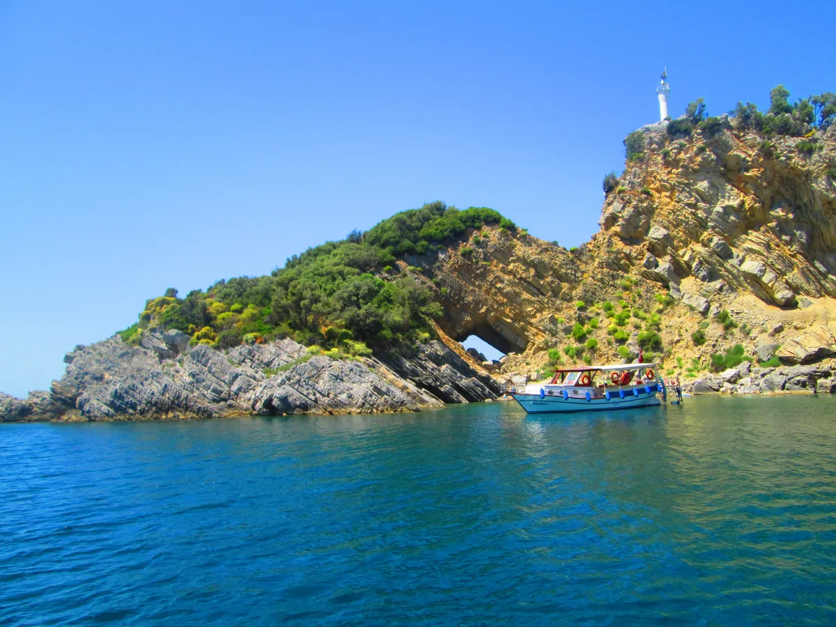 Orak Adası Koyu ve Sualtı Duvarı - Muğla Bodrum