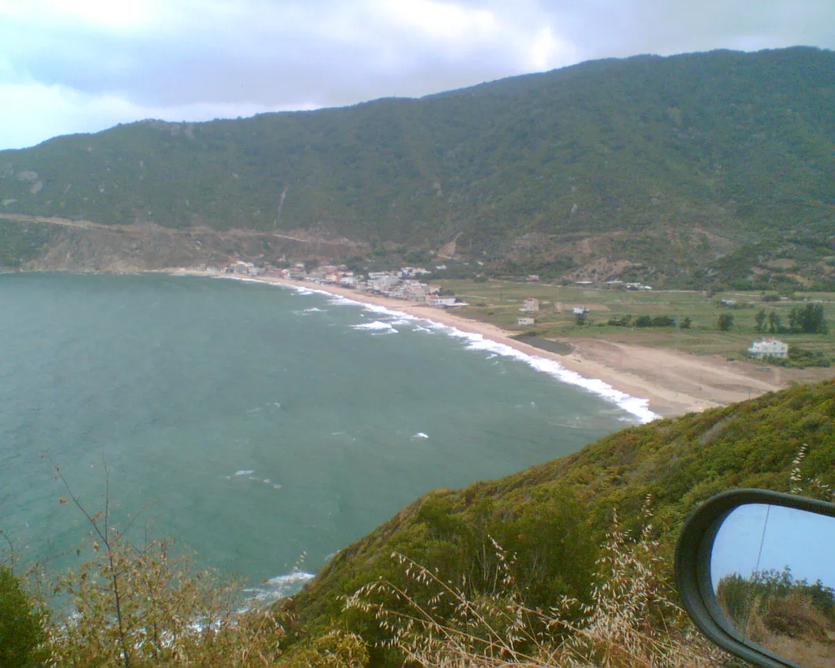 Ormanlı Plajı ve Yamaç Paraşütü Tepesi