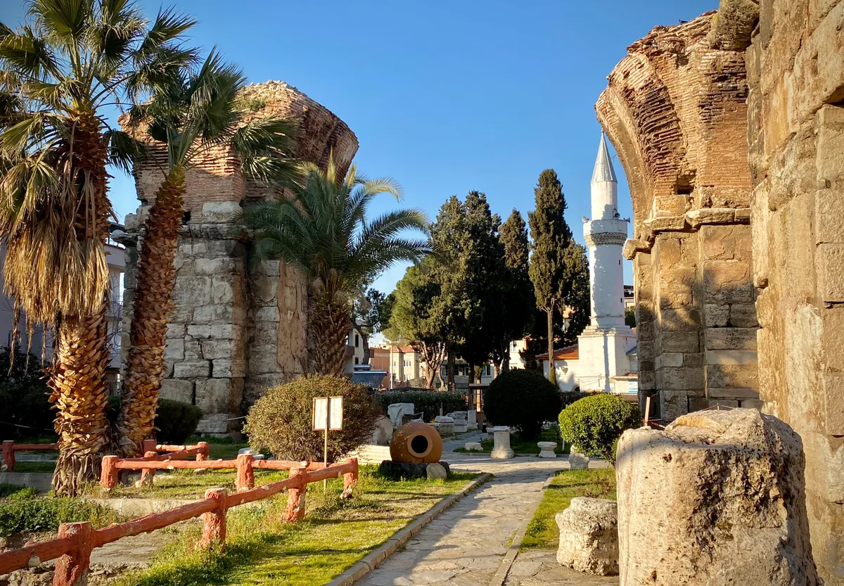 Koldere Antik Kaya Mezarları ve Kalıntıları