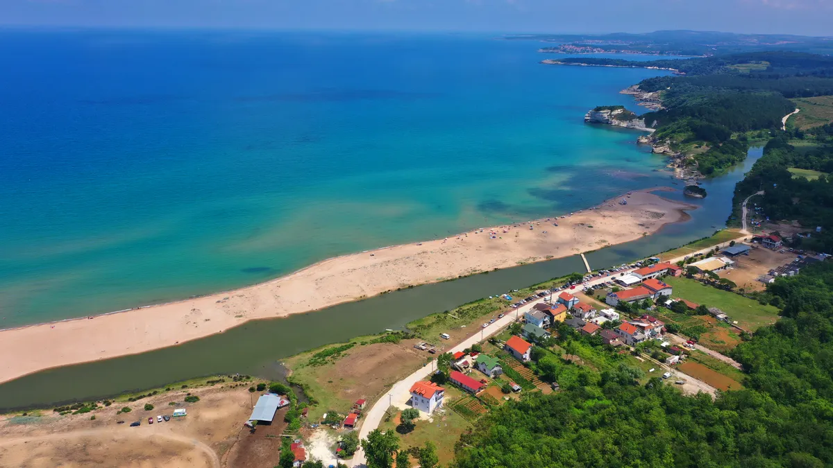 Sarısu Plajı ve Doğa Kamp Alanı (Kandıra) - Kocaeli Kandıra