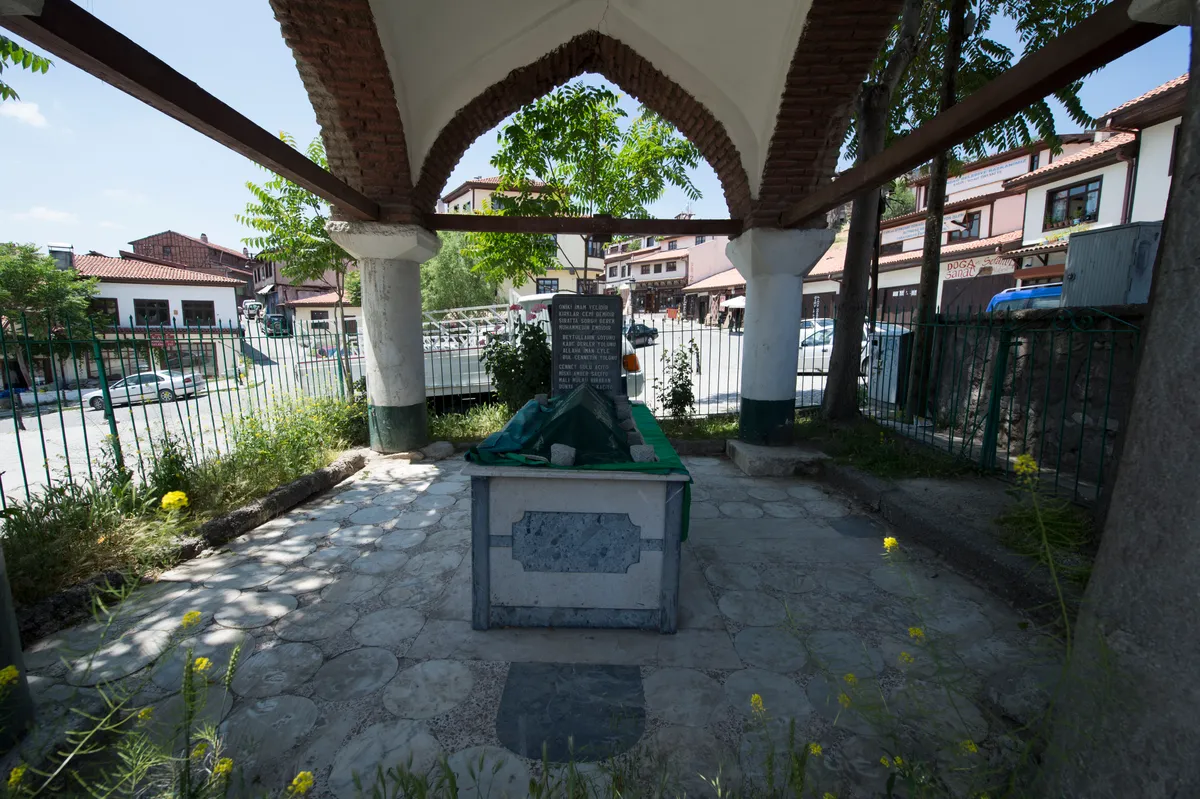Kocaköy Şeyh Şerafettin Camii ve Ziyaretgahı