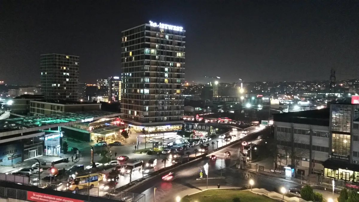 Starcity Outlet