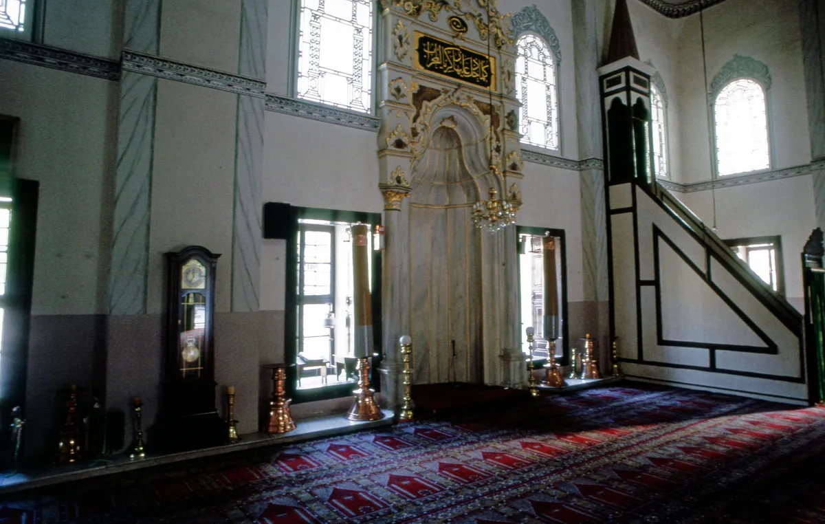 Manisa Garnizon Şehitliği ve Anıtı