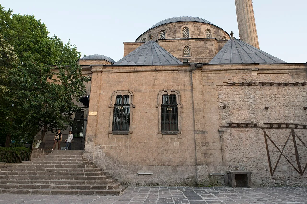 Sultan Divani Mevlevihanesi & Müzesi
