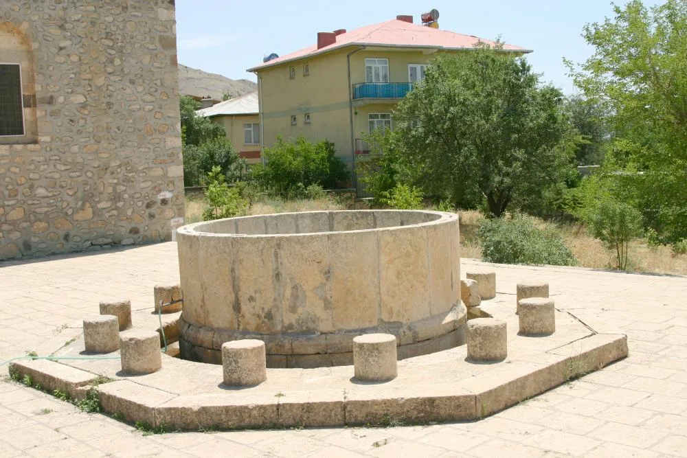 Sungur Bey Tarihi Camii
