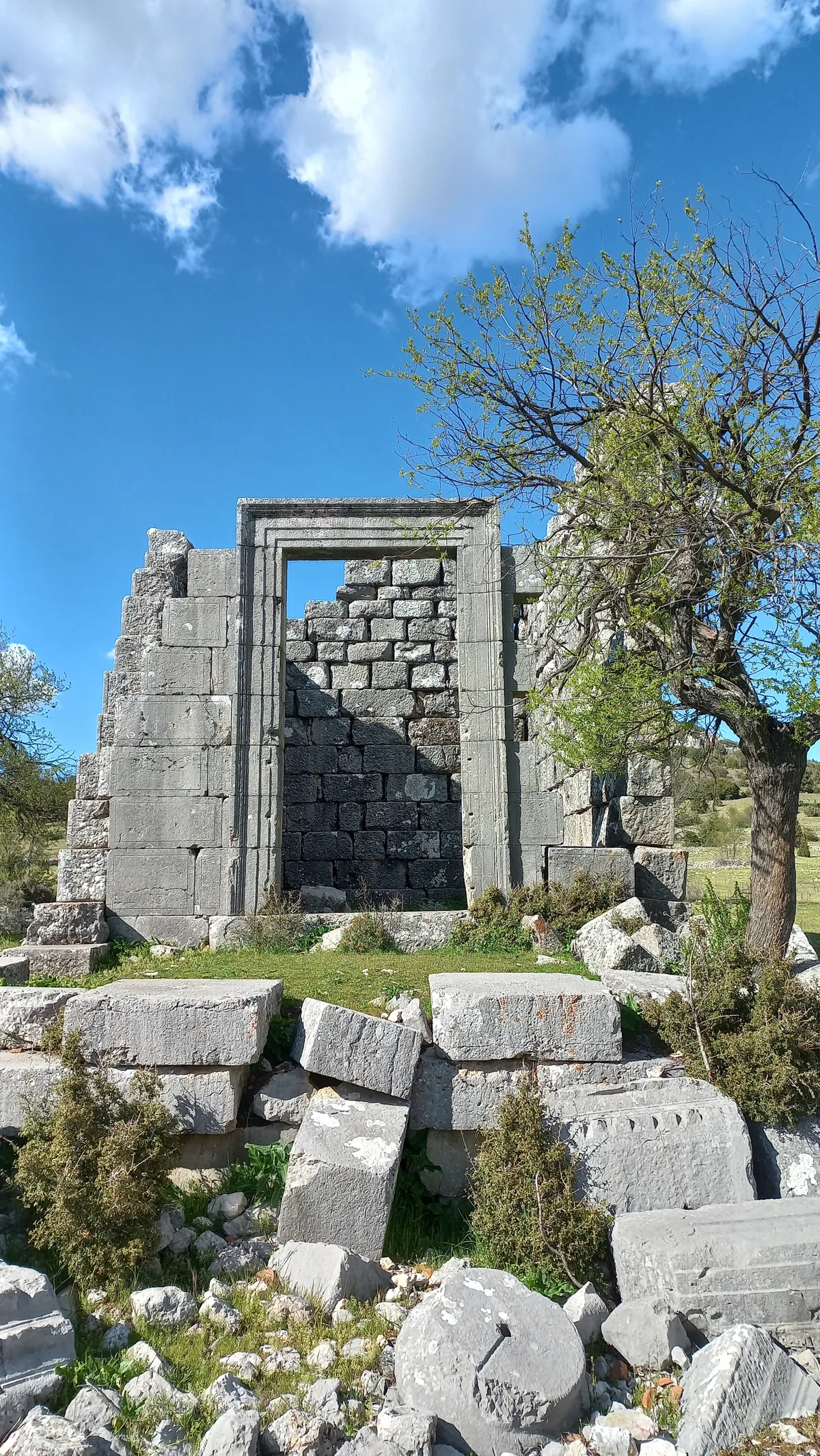 Isparta Sütçüler'de EN İYİ Antik Kentler ve Ören Yerleri Nerede? (2026 Arkeoloji Rehberi)