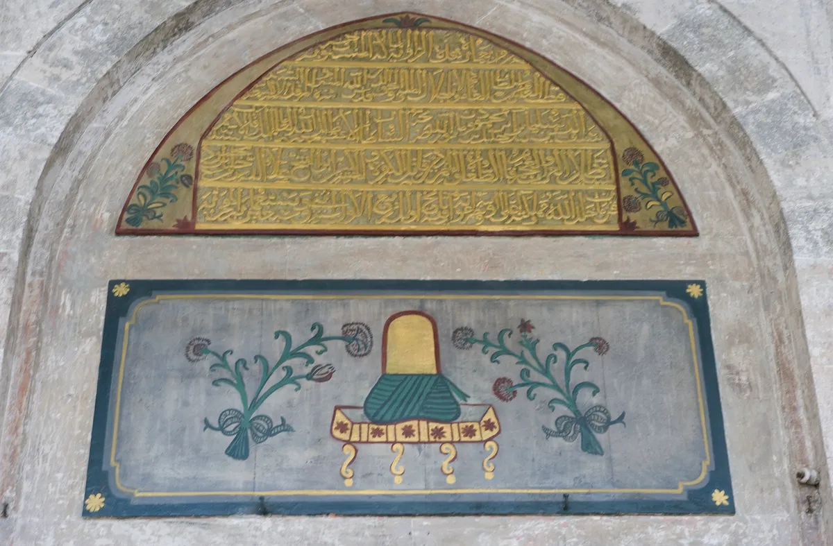 Tarihi Aktekke Camii & Mader-i Mevlana