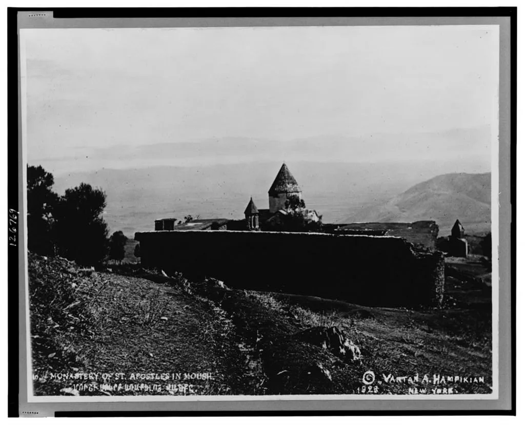 Tarihi Arak Manastırı ve Çan Kulesi (Kepenek)