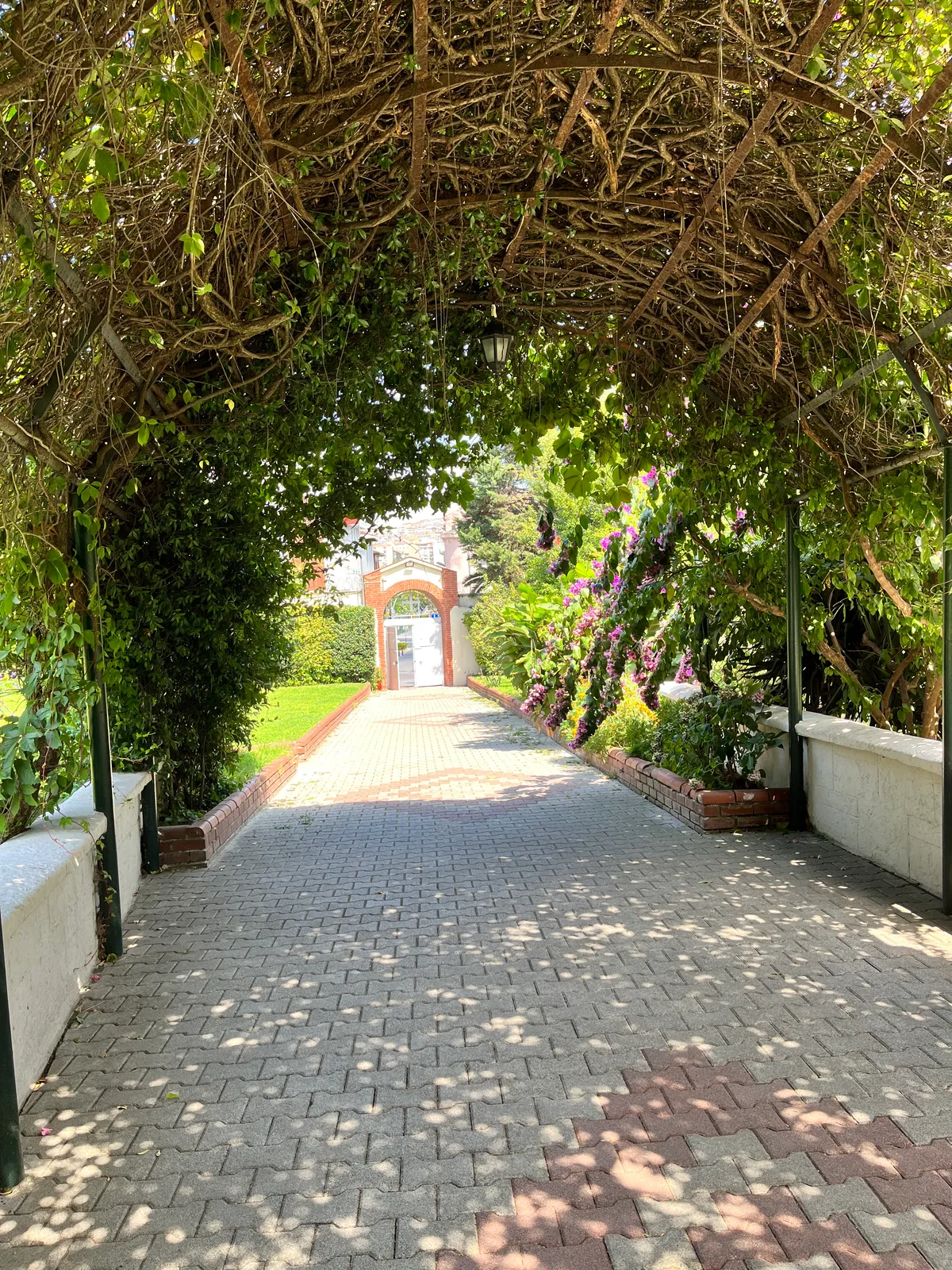 Tarihi Avas Çeşmesi ve Ayazması - İstanbul Esenler