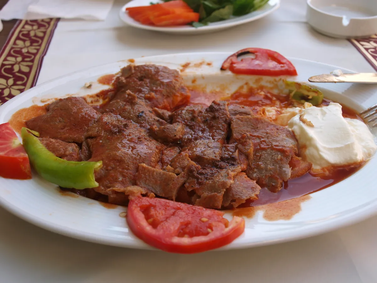Tarihi Bursa İskender Kebabı ve Kestane Şekeri