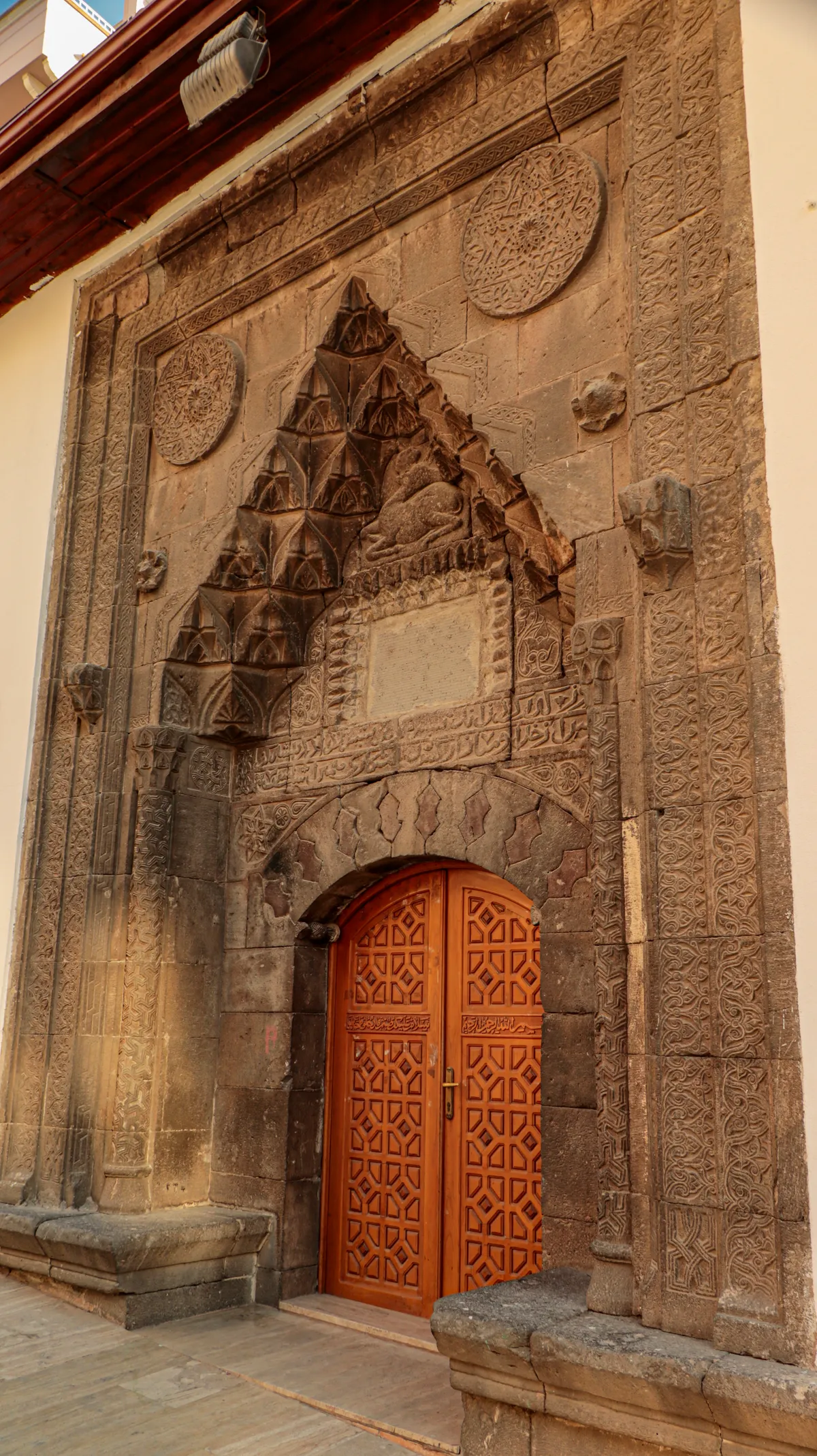 Tarihi Çöreğibüyük Camii