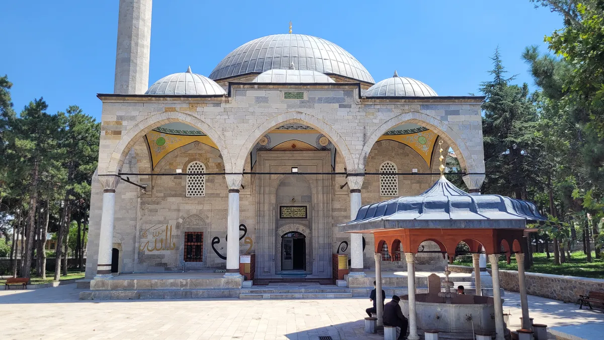 Tarihi Dayı Karacabey İmaret Camii