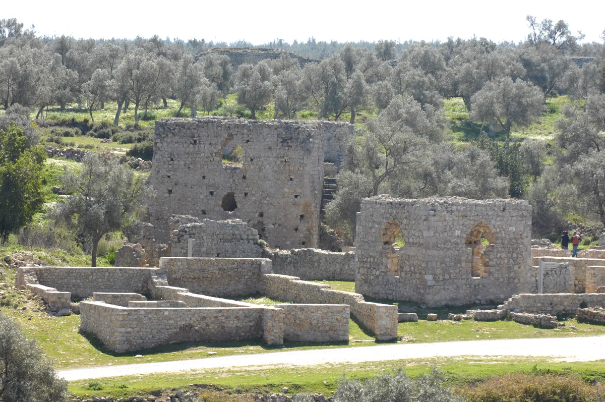 Tarihi Döğer Kervansarayı (1434)