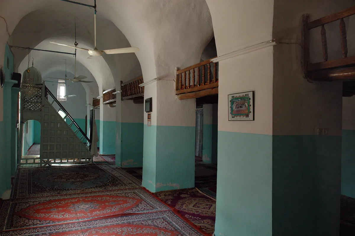 Tarihi El-Rızk Camii ve Çifte Merdivenli Minaresi - Batman Hasankeyf