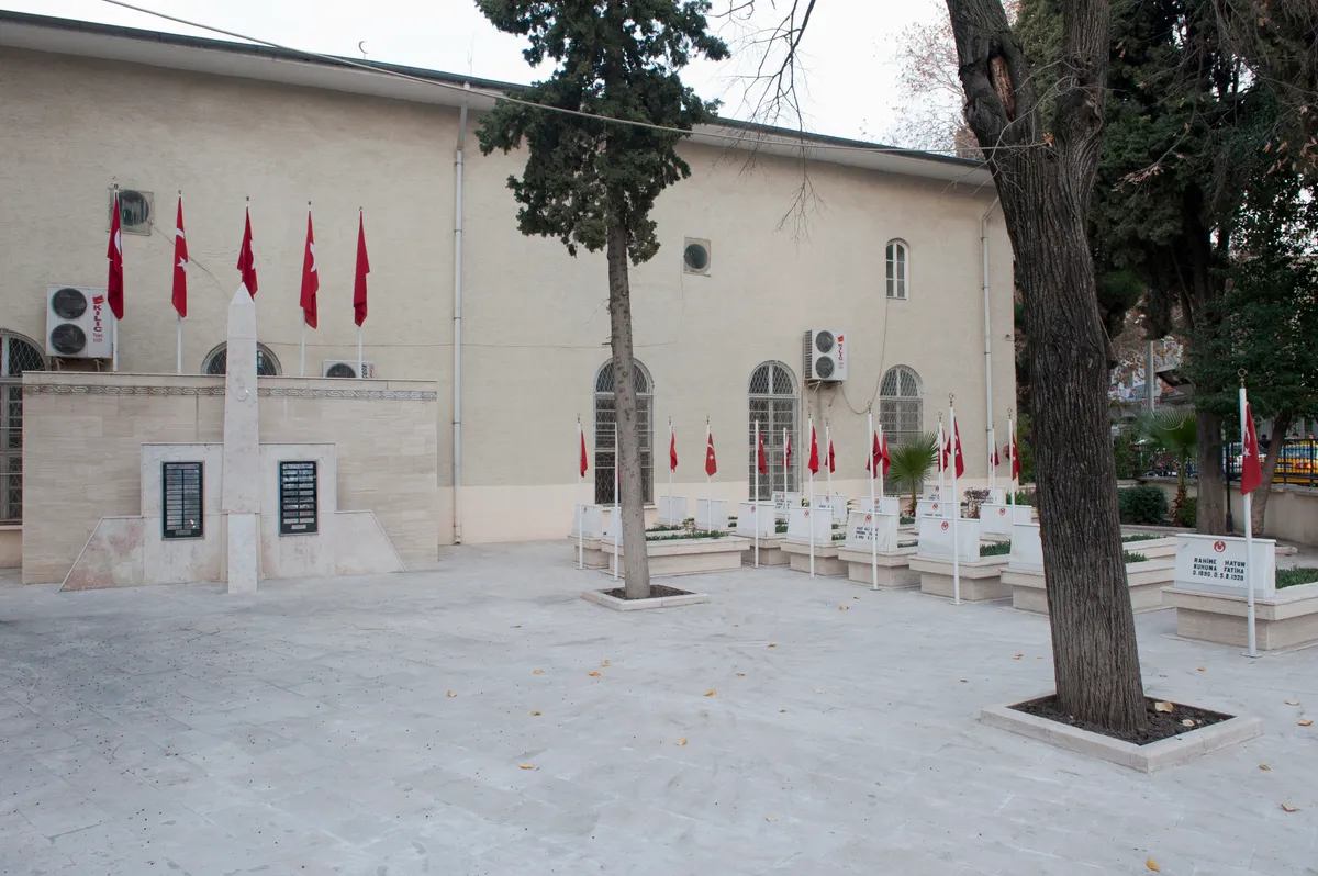 Tarihi Envar-ül Hamid Camii
