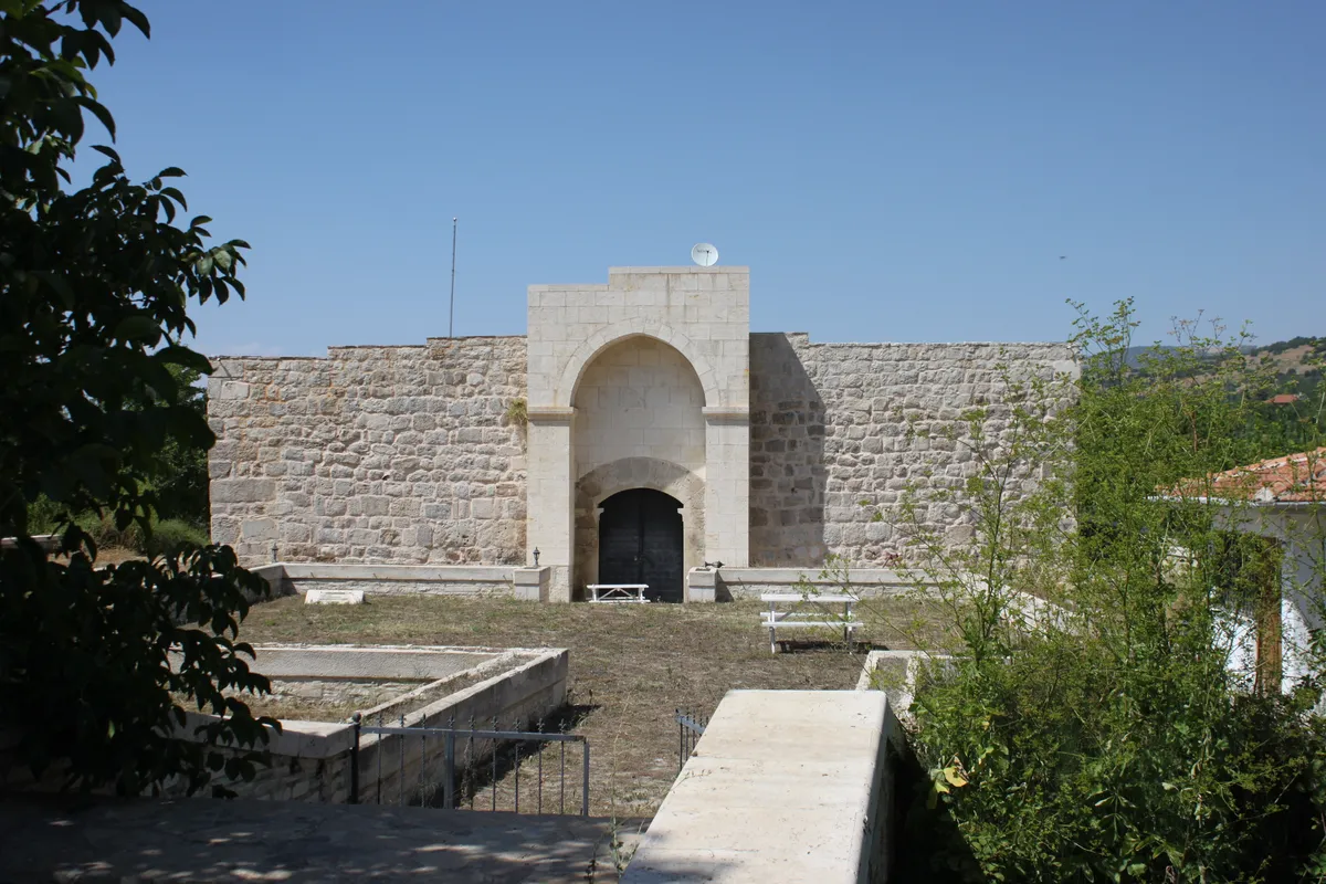 Tarihi Ertokuş Kervansarayı (Kudret Hanı - 1223 Selçuklu) - Isparta Gelendost
