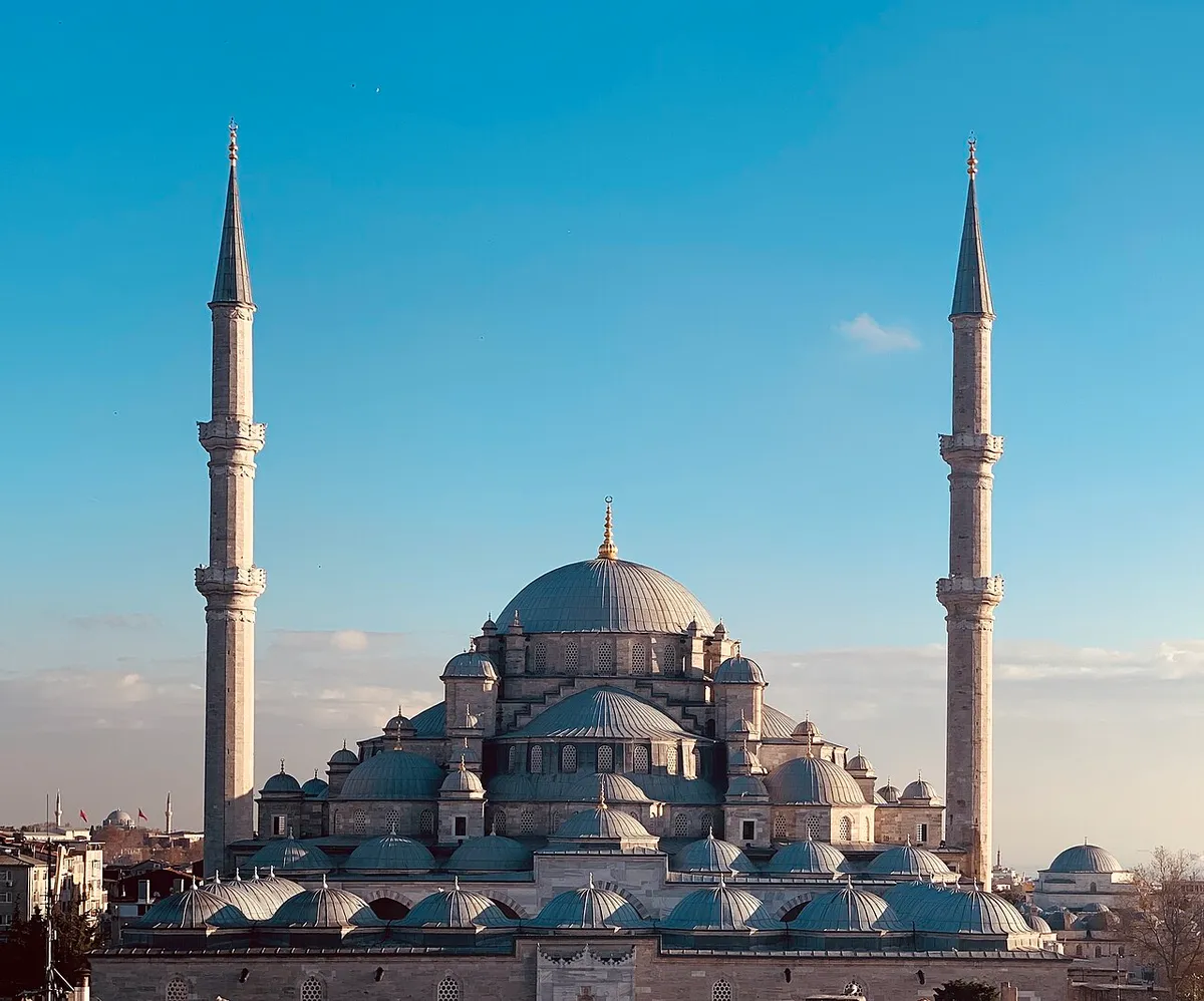 Tarihi Fatih Camii (1473 Otlukbeli Zaferi Yadigarı & 1888 Anıtsal Mabed)
