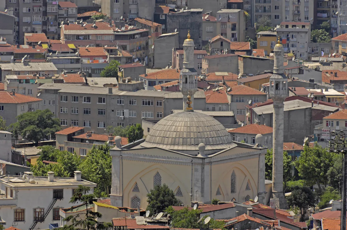Tarihi Feyzullah Paşa Camii ve Hamamı (1660 Osmanlı Külliyesi) - Isparta Atabey