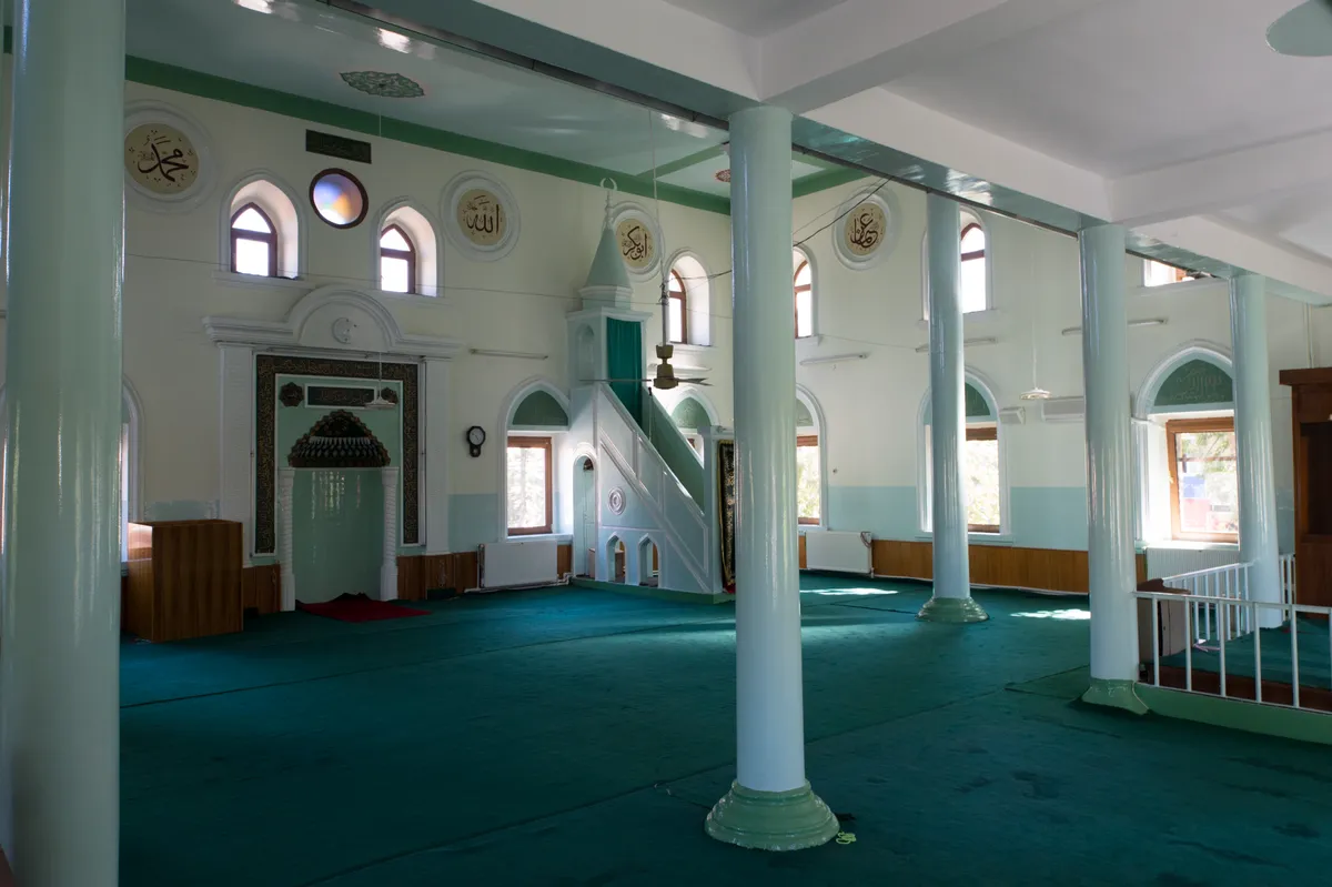 Görünmez Tarihi Camii ve Ahşap Tavanı (Hüyük) - Konya Hüyük