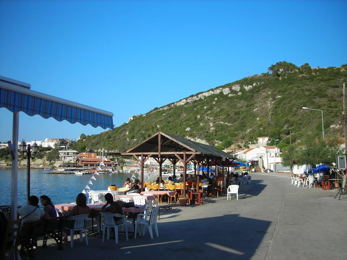 Tarihi Karaburun İskelesi ve Balıkçı Limanı
