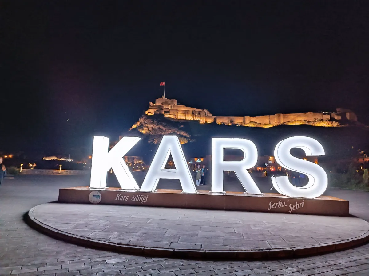 Tarihi Kars Kalesi ve Celal Baba Türbesi (1153 - Saltuklular) - Kars Merkez