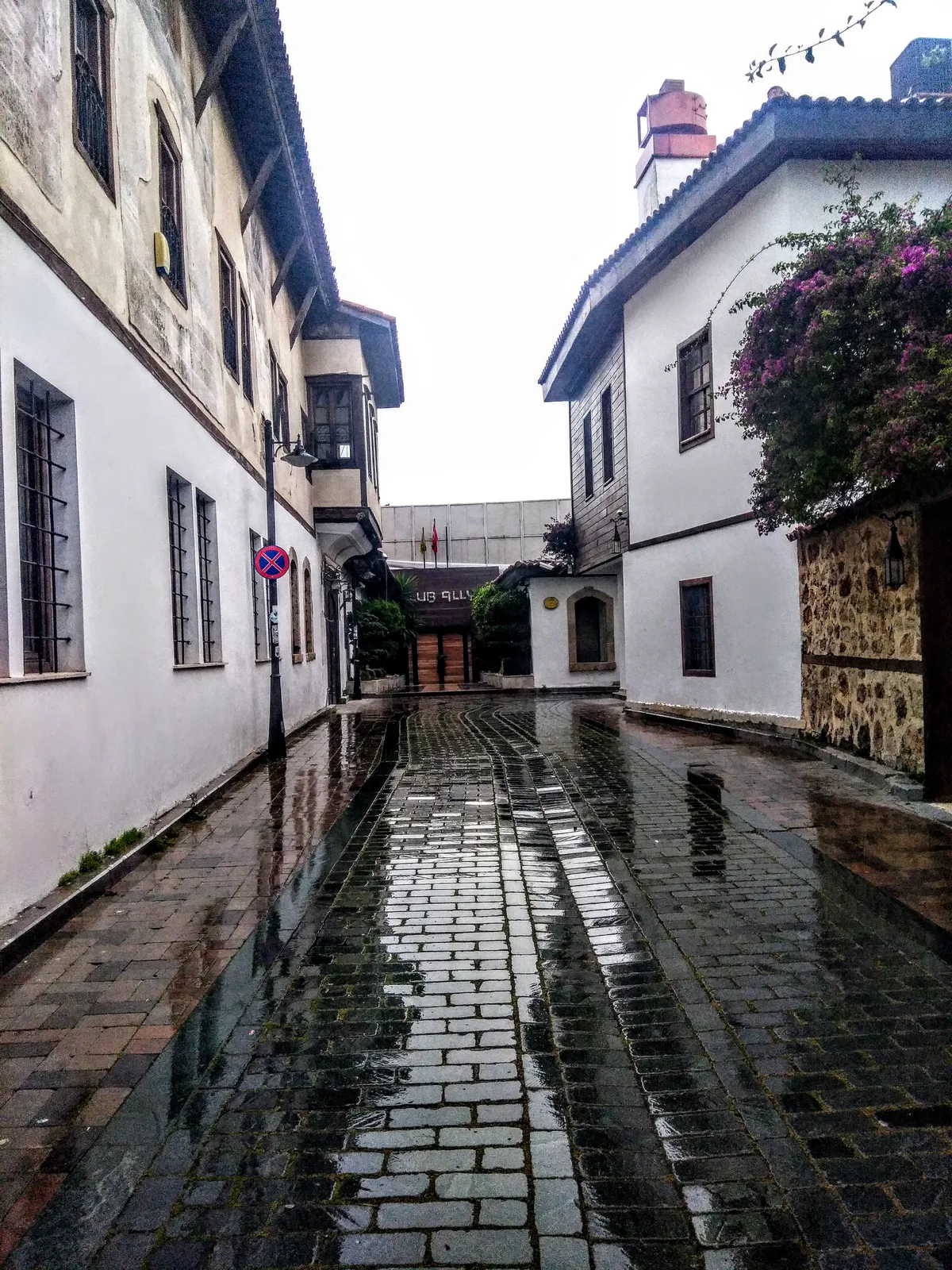 Tarihi Kaş Uzun Çarşı ve Kral Mezarı