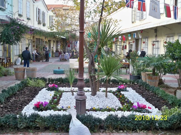 Tarihi Konak Abacıoğlu Hanı ve Avlusu