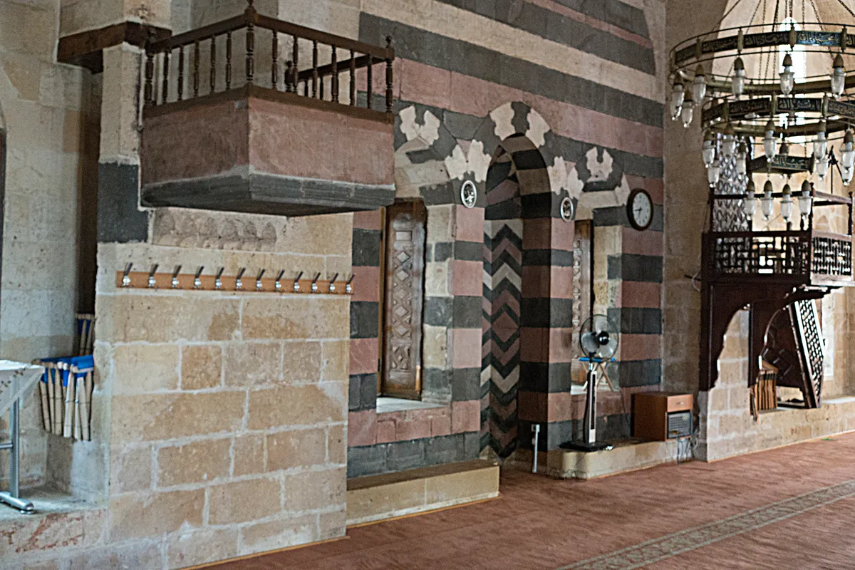 Tarihi Köprülü Mehmet Paşa Camii (1661)