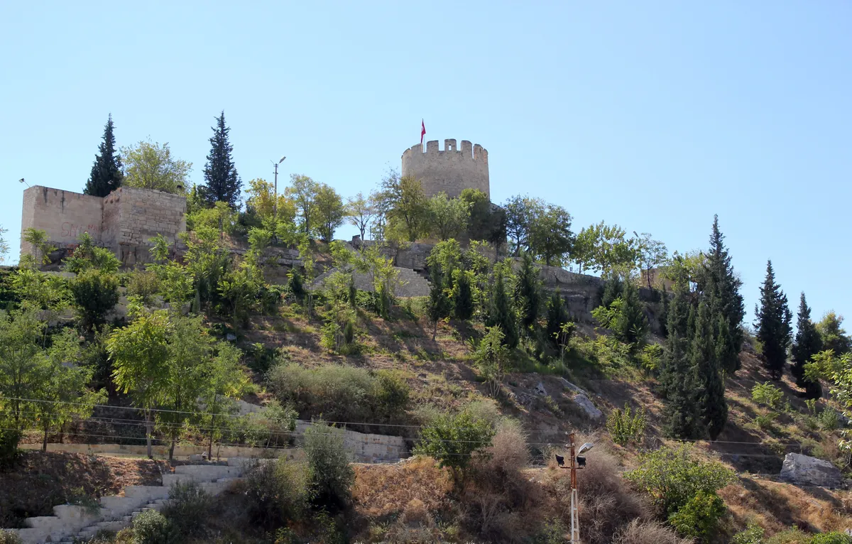Mut Kalesi