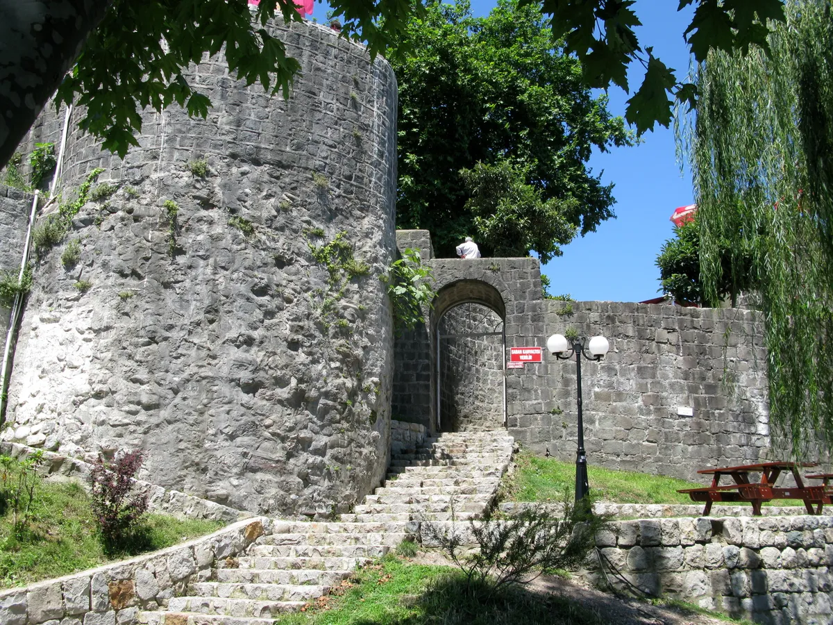 Tarihi Rize Kalesi
