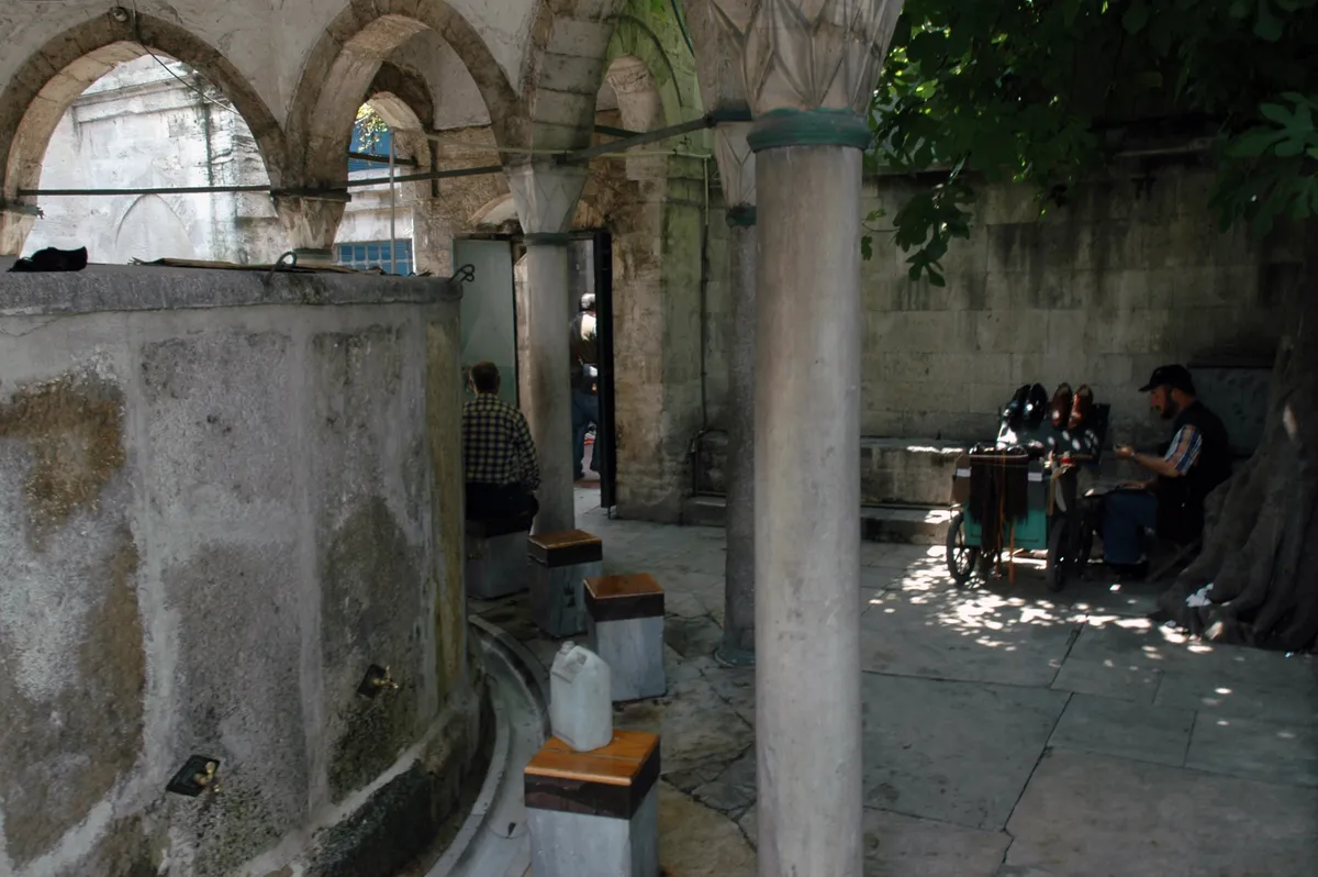 Tarihi Rüstempaşa Camii