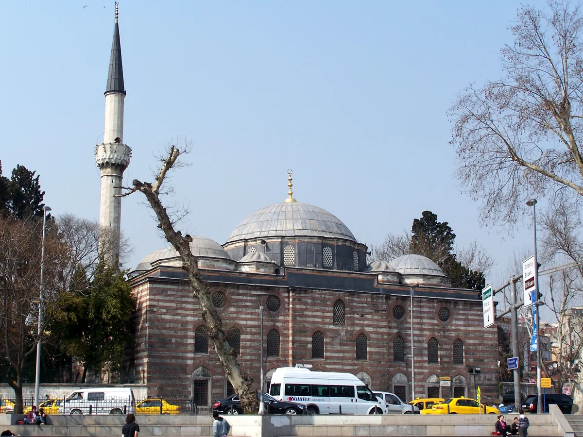 Tarihi Sinan Paşa Külliyesi ve Camii (1525)