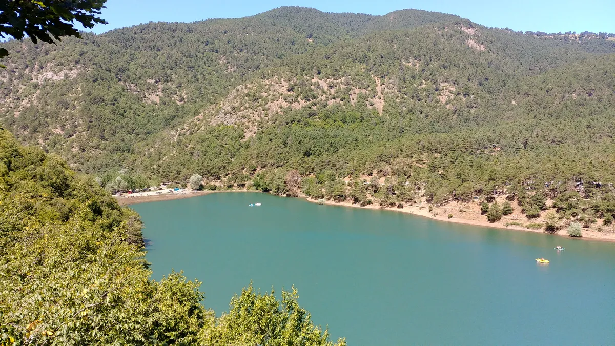 Taşova İlçe Şehitliği - Amasya Taşova
