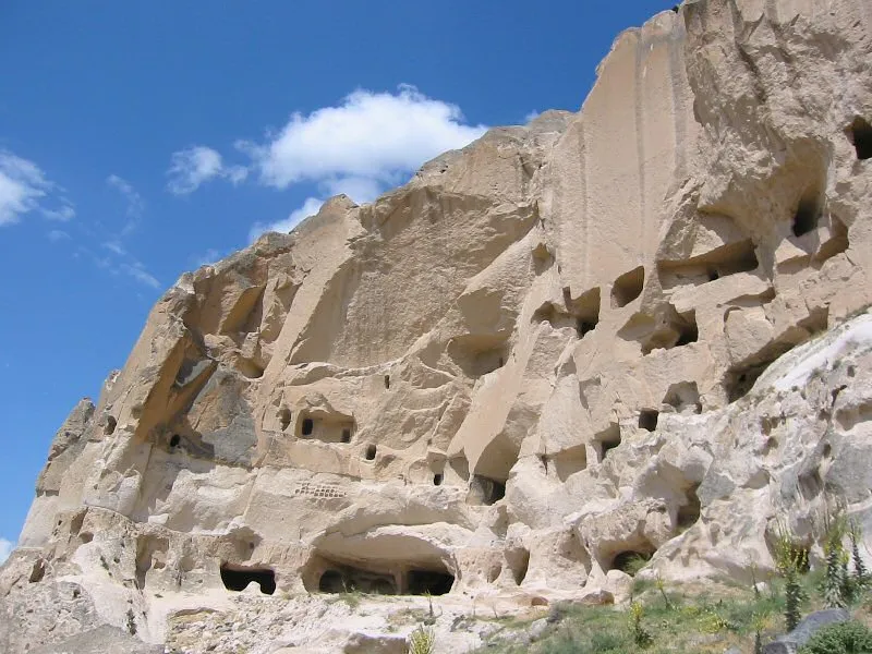 Tatlarin Yeraltı Şehri ve Kaya Kiliseleri