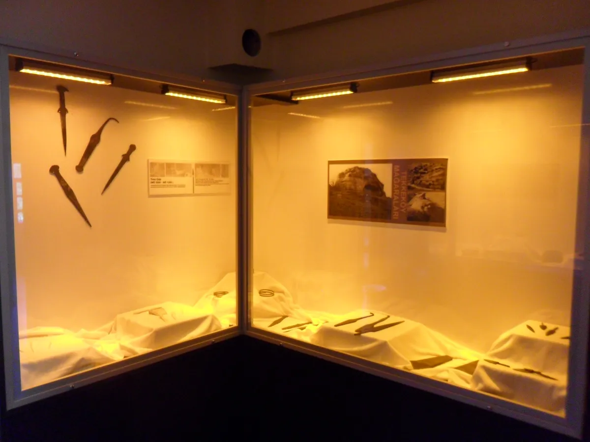 Tekkeköy Arkeoloji Evi ve Müzesi