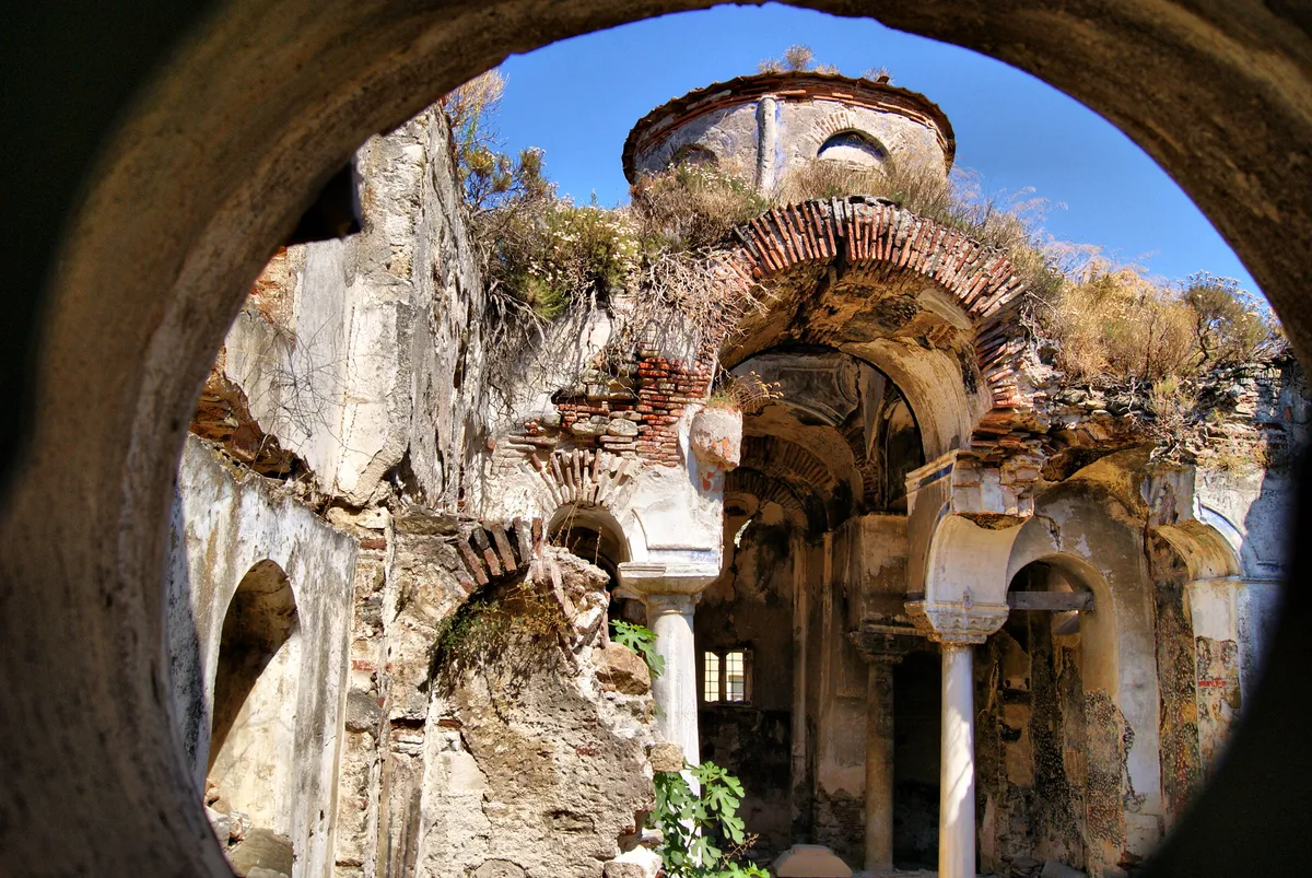 Tirilye Kemerli Kilise (Panagia Pantobasilissa) - Bursa Mudanya
