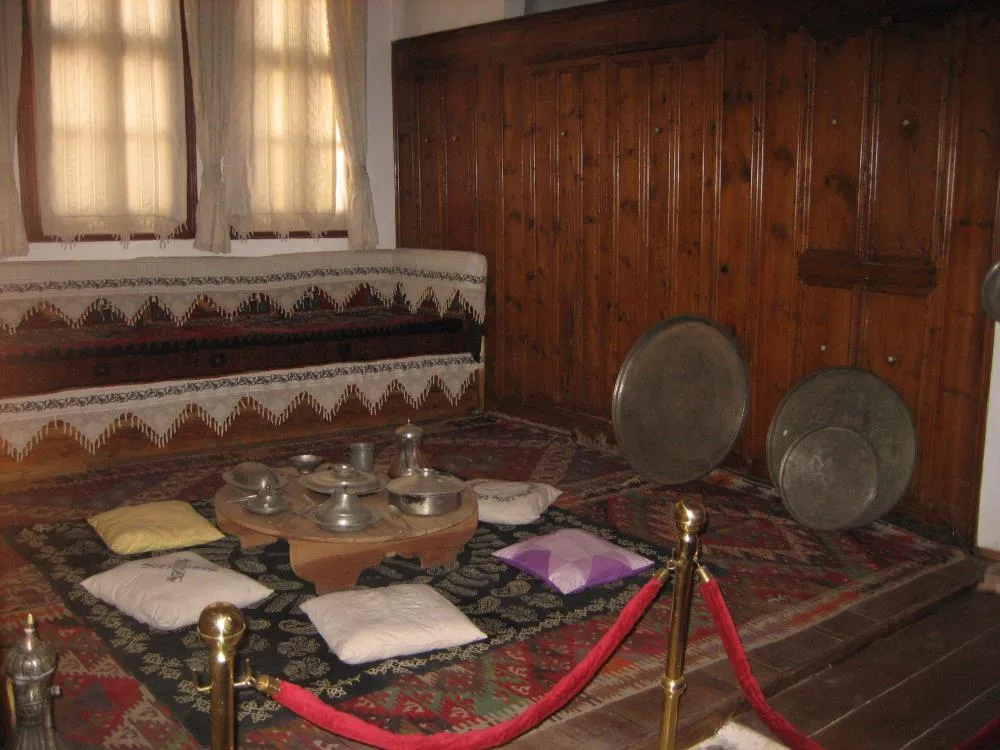 Atatürk Evi ve Etnografya Müzesi
