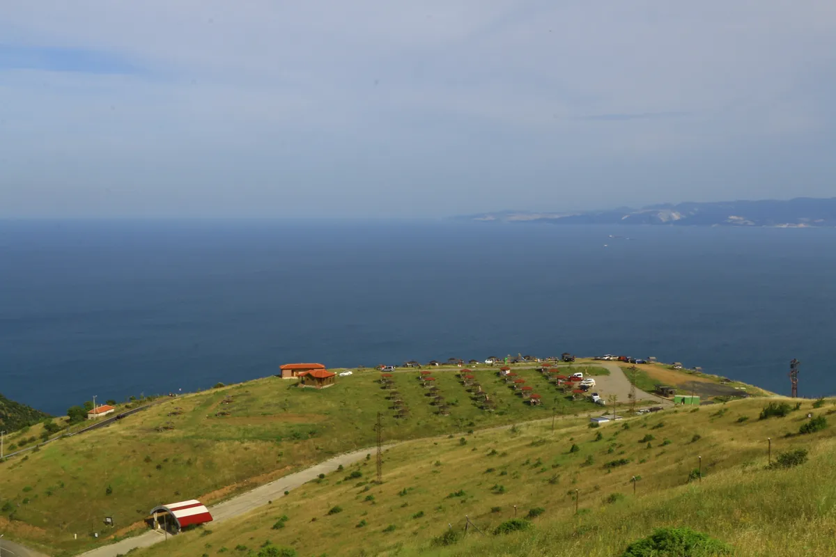 Kapaklı'dan Gökyüzüne Uzanan Macera: Tekirdağ'da Yamaç Paraşütü ve Doğa Keşifleri