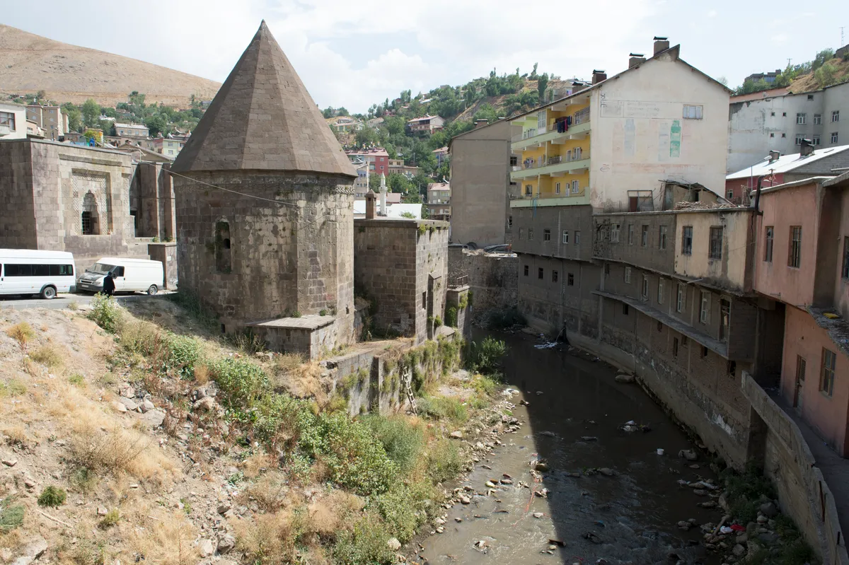 Denizli Babadağ'dan Termal Şifaya Yolculuk: Yakın Kaplıca ve Sağlık Rotaları
