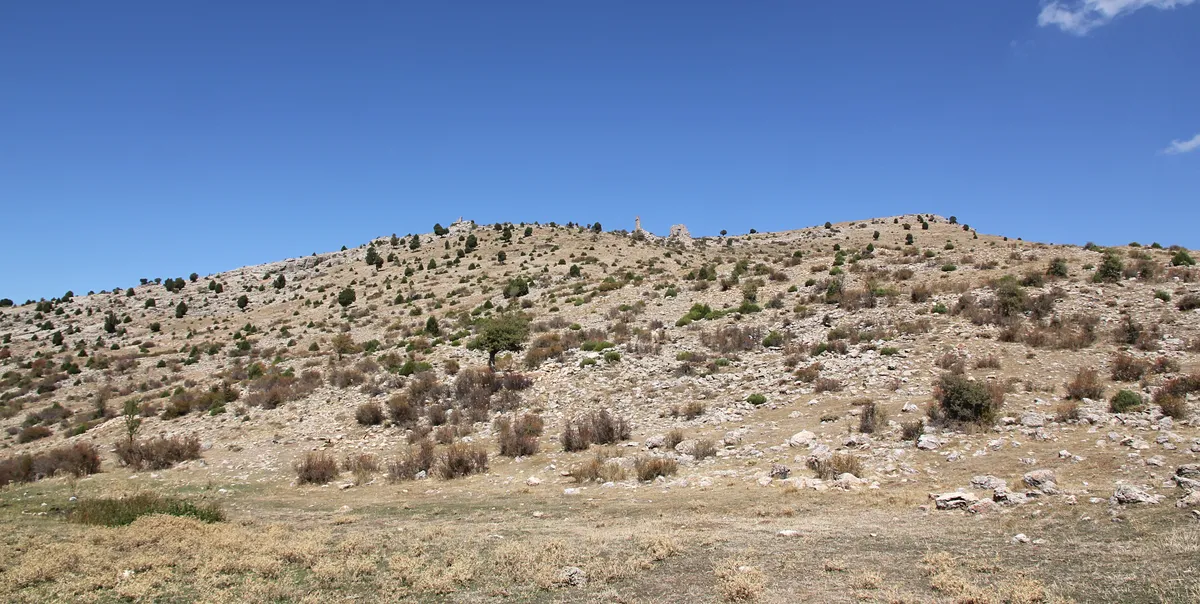 Yeşilhisar'ın 2026 Manevi Mirası: Tarihi Camileri, Kiliseleri ve Türbeleri (Kayseri Gezi Rehberi)
