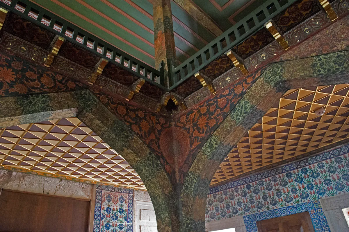 Takkeci İbrahim Ağa Camii (Çinili Şaheser)